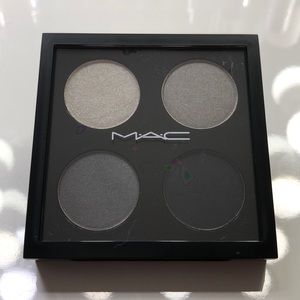 Brand New MAC Eye Shadow X4